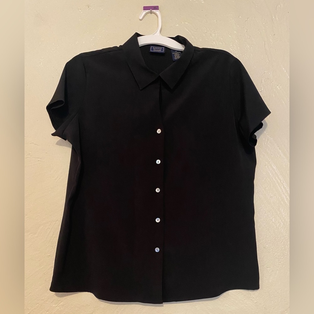 Laura Scott Button down Shirt